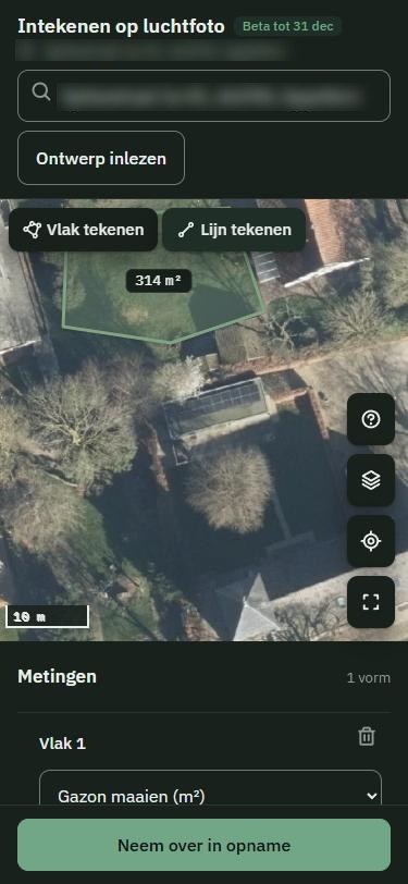 De luchtfoto meettool op een telefoon, met hetzelfde gazon van 314 m²